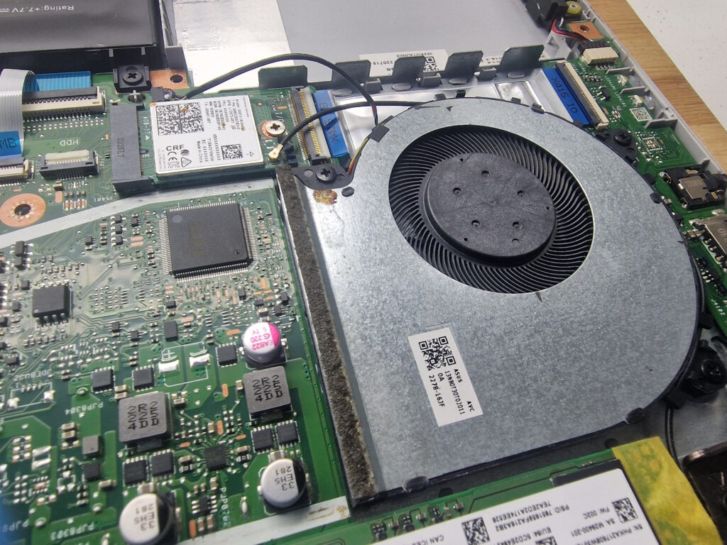 ventilador de portátil limpio, después de la limpieza